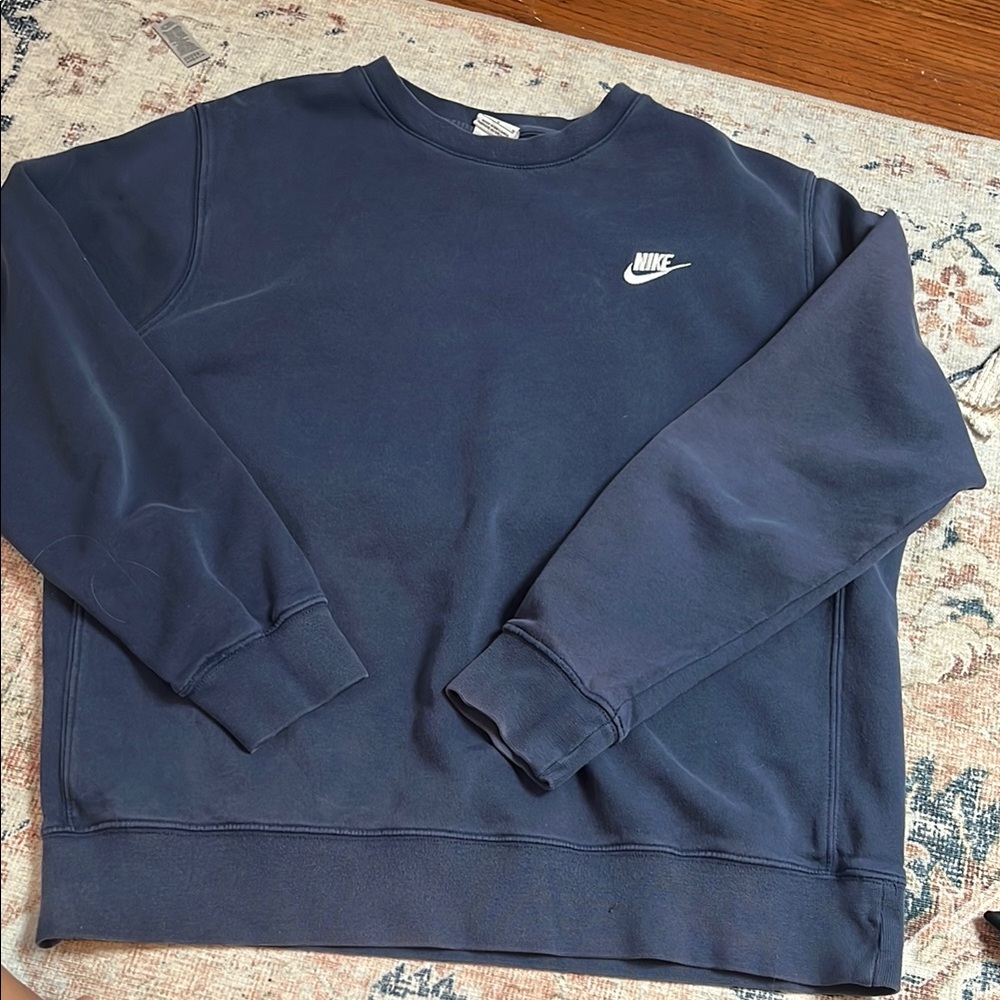 Nike Men's Navy Blue Sweater